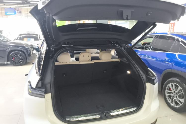 Used Nio ES7 2022 75 kWh Trunk