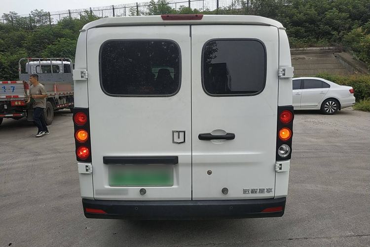 Used Farizon Xingxiang V 2024 Star Enjoy V6E Feature Edition Zhixin 46.08 kWh
