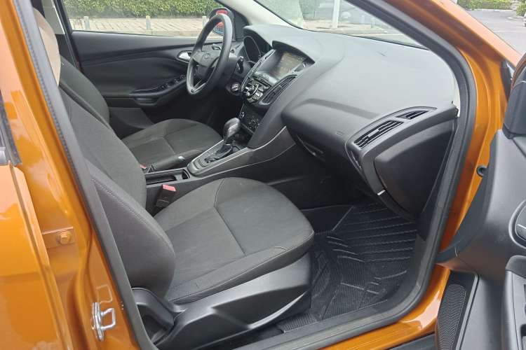 Used Ford Focus 2015 Hatchback 1.6L Automatic Comfort Model
