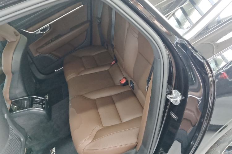 Used Volvo S90 2023 B5 Zhiyuan Luxury Edition
