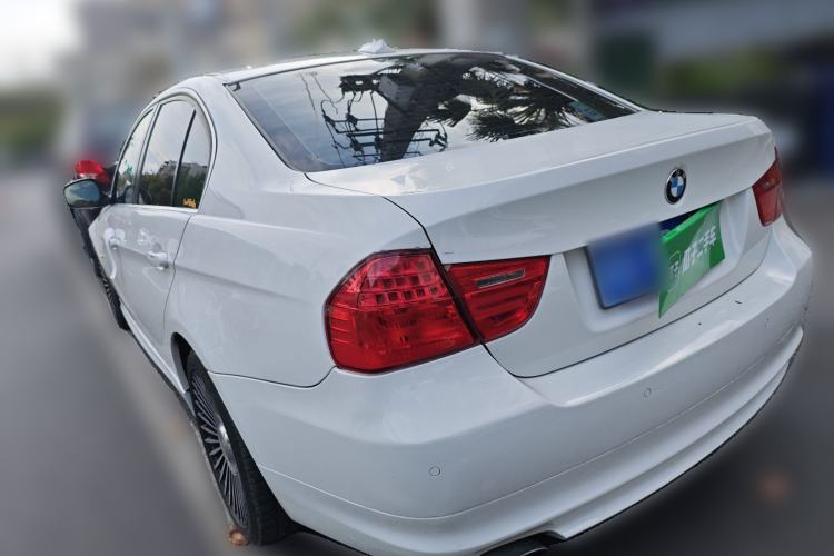 Used BMW 3 Series 2011 320i Luxury Edition Rear Left 45 Deg