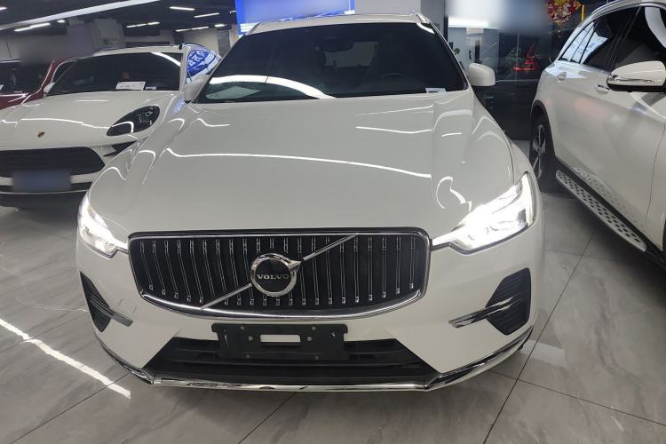Used Volvo XC60 2022 B5 4x4 Smart Luxury Edition