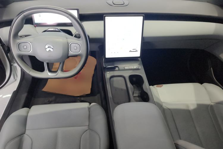 Used Nio ET5 2022 75 kWh Center Console