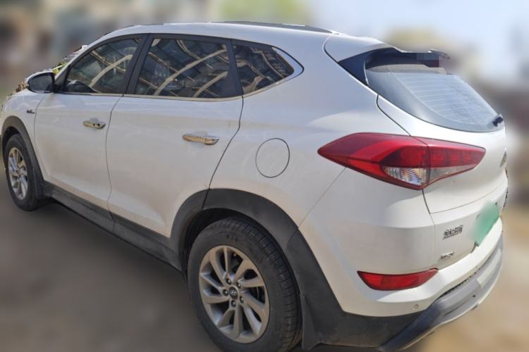 Used Hyundai Tucson 2015 1.6T Dual-Clutch Two-Wheel-Drive Smart Model Rear Left 45 Deg