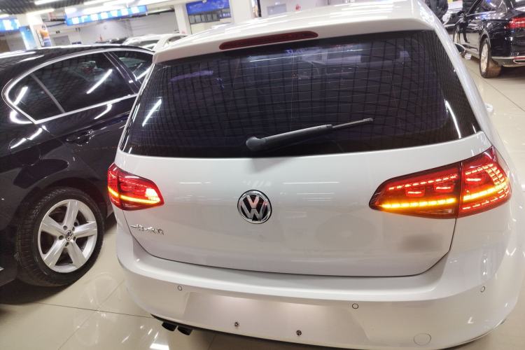 Used Volkswagen Golf 2016 230TSI Automatic Comfort Version
