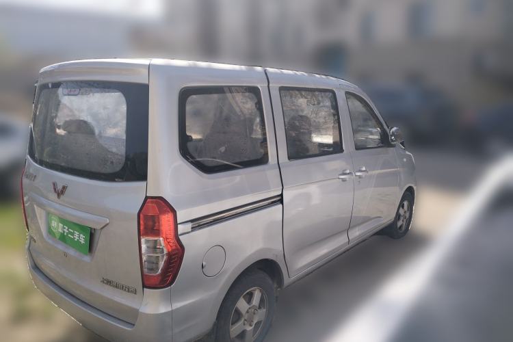 Used Wuling Zhiguang V 2018 1.2L Standard Model LMH
