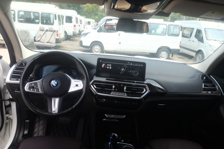 Used BMW iX3 2022 Updated Leading Version Center Console