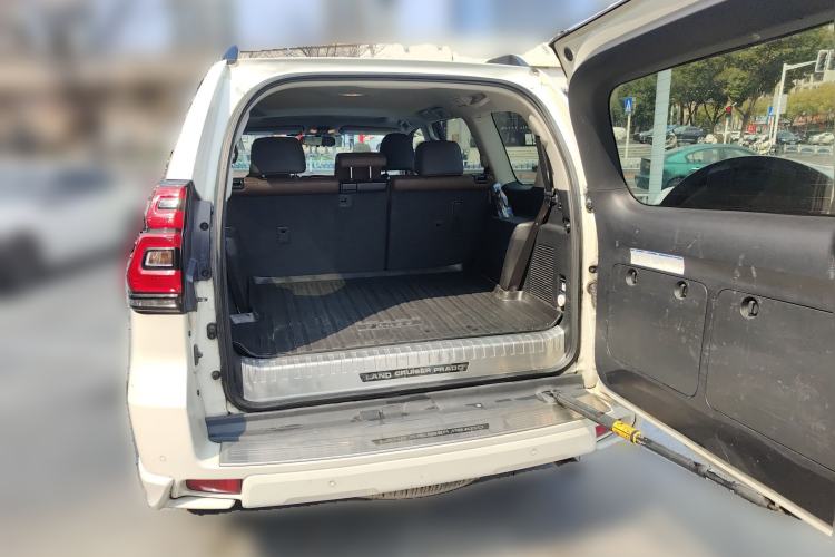 Used Toyota Prado 2019 3.5L Automatic TX-L Deluxe Edition with Rear-Mounted Spare Tire