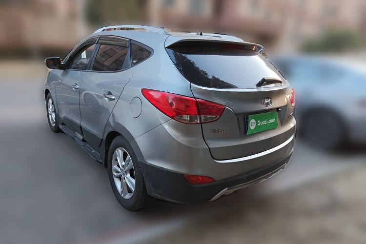 Used Hyundai ix35 2010 2.0L Automatic Two-Wheel Drive Elite Edition GLS
