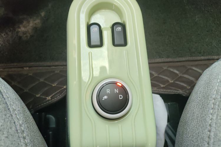 Used Wuling Hongguang MINIEV 2022 Macaron Premium Model – Lithium Iron Phosphate
