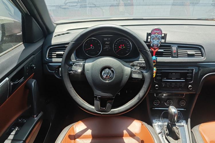 Used Volkswagen Lavida 2014 1.4TSI DSG Sport Edition
