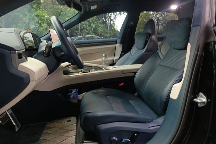 Used Zeekr 001 2025 WE Edition 95 kWh All-Wheel Drive