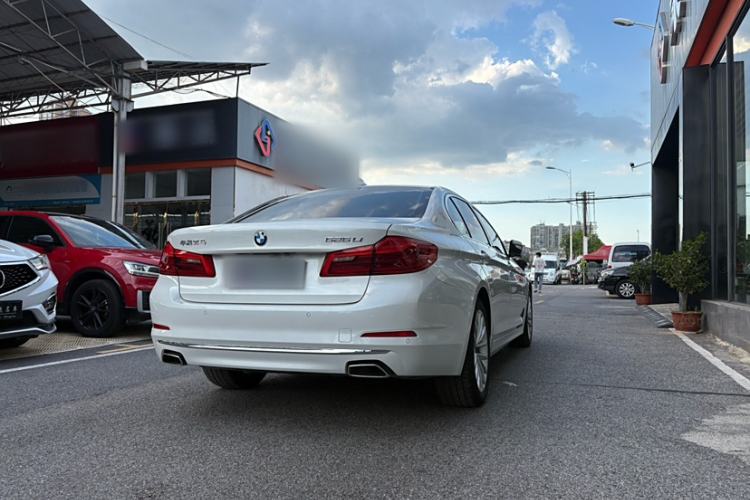 Used BMW 5 Series 2019 525Li Luxury Package
