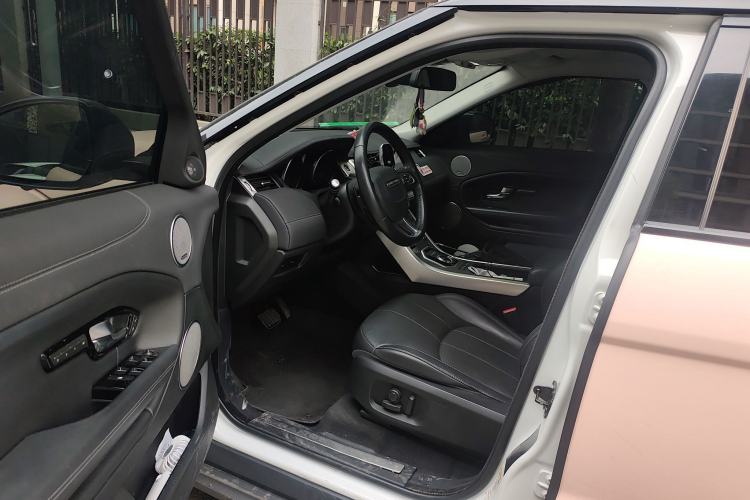 Used Land Rover Range Rover Evoque 2018 240 PS SE DYNAMIC Smart Edition
