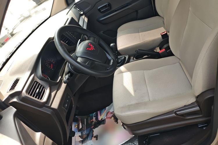 Used Wuling Hongguang V 2022 1.5L Jingqu Edition Electric-Assist LAR
