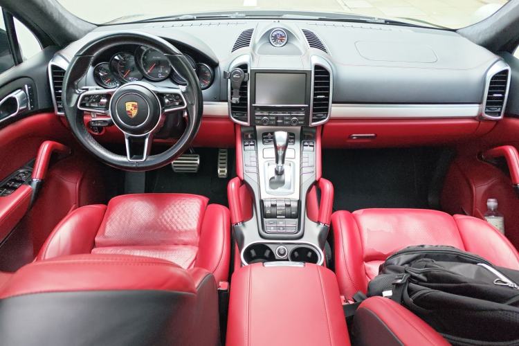 Used Porsche Cayenne 2015 Cayenne Turbo 4.8T Center Console