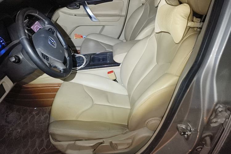 Used CHANGAN Raeton 2014 1.8T Automatic Elite Anniversary Edition China IV Standard
