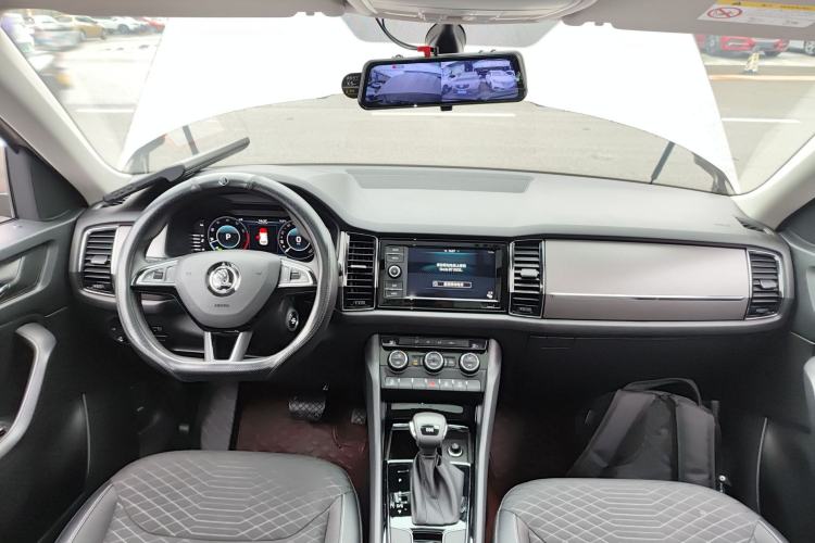 Used Skoda Kodiaq 2019 Restyled TSI330 5-Seater Two-Wheel Drive Comfort Version China VI Standard
