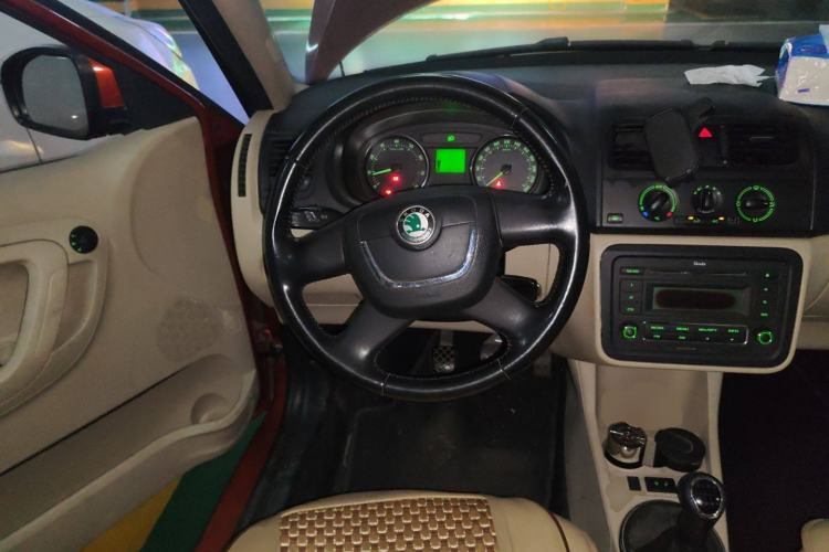 Used Skoda Fabia 2014 1.4L Manual Jingling Edition