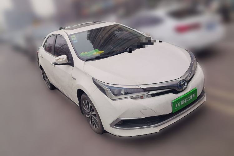 Used Toyota Corolla 2017 Revised Dual-Engine 1.8L E-CVT Elite Edition Front Right 45 Deg