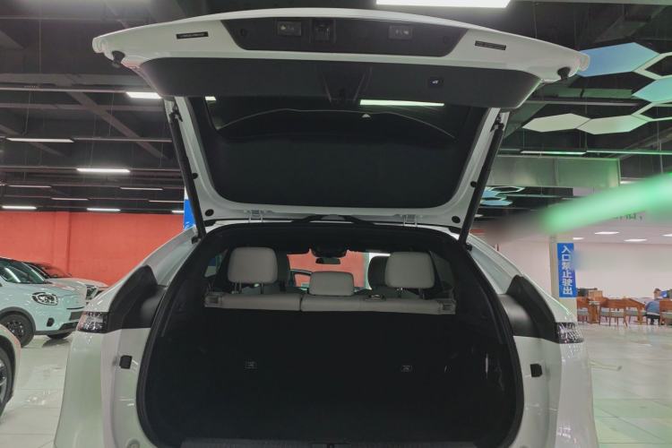 Used XPeng G6 2023 755 Ultra-Long Range Pro Trunk