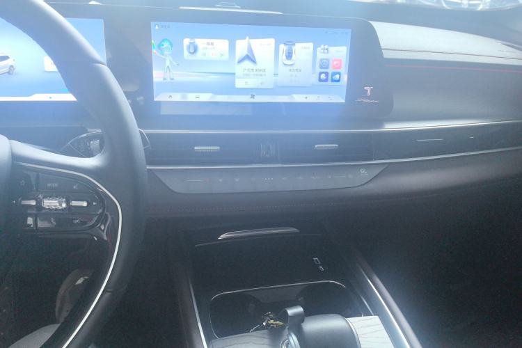 Used Chery Tiggo 8 PRO 2024 Champion Edition 390T Two-Wheel Drive Peak Version 7 Seats
