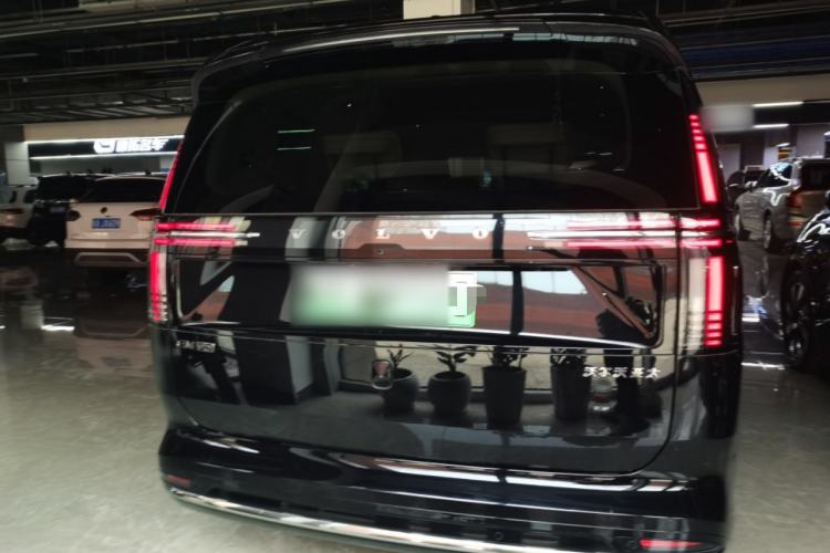 Used Volvo EM90 2025 Ultra Six-Seater Rear