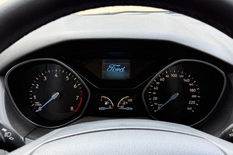 Used Ford Focus 2017 Sedan 1.6L Automatic Fashion Edition Smart Drive Version
