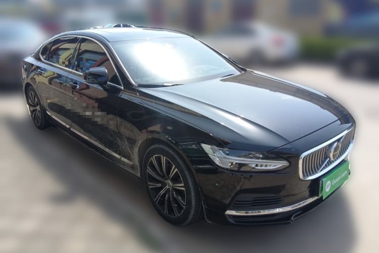 Used Volvo S90 New Energy 2021 T8 eDrive Hybrid Zhiyi Luxury Edition Front Right 45 Deg