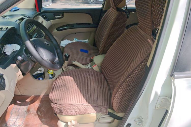 Used Kia Sportage 2013 2.0L Manual Two-Wheel Drive GL Trim Left Front Seat