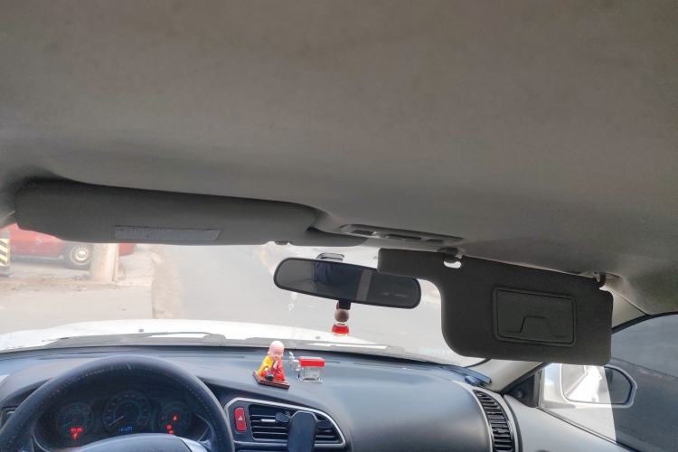 Used Soueast V3 Lingyue 2015 1.5L Manual Happiness Edition Headliner