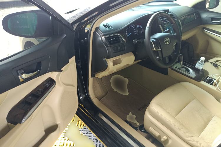 Used Toyota Camry 2015 2.0G Premier Edition
