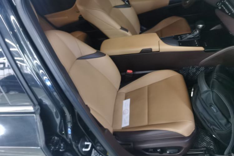 Used Lexus ES 2018 200 Excellence Edition China V Standard
