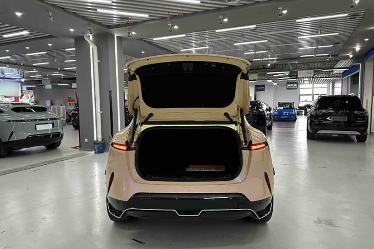 Used Avatr 11 2024 700 Three-Laser Four-Wheel Drive Recommended Version