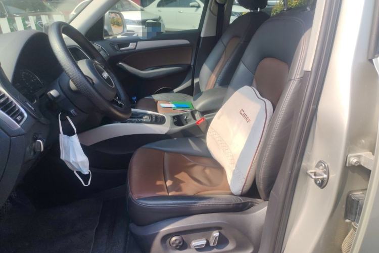 Used Audi Q5 2017 Plus 40 TFSI Ambition Model