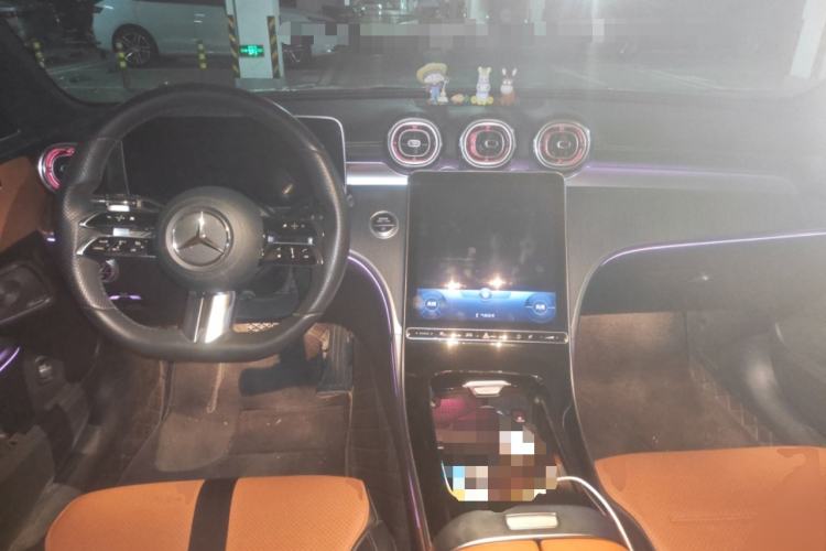 Used Mercedes-Benz C-Class 2022 C 260 L Obsidian Night Sport Edition Center Console
