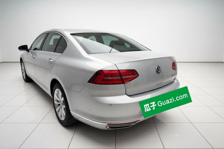 Used Volkswagen Magotan 2019 330TSI DSG Leading Model China VI Standard Exterior 3