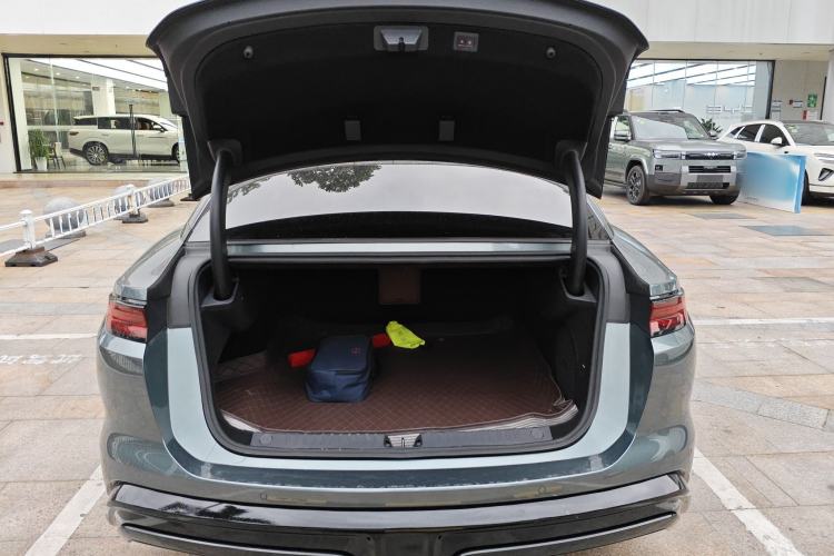 Used BYD Han L 2025 DM-i 200km LiDAR Flagship Model Trunk