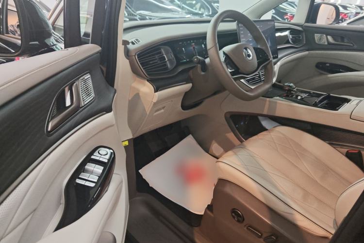 Used Denza D9 2022 DM-i 970 Four-Wheel Drive Flagship Model