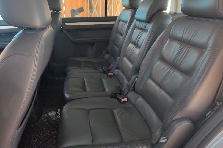 Used Volkswagen Touran 2013 1.4T DSG Comfort Edition 5-Seater Left Rear Seat