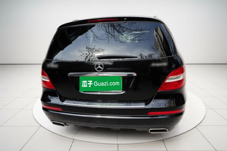 Used Mercedes-Benz R-Class 2017 R 320 4MATIC Business Edition Prestige Model Exterior 4