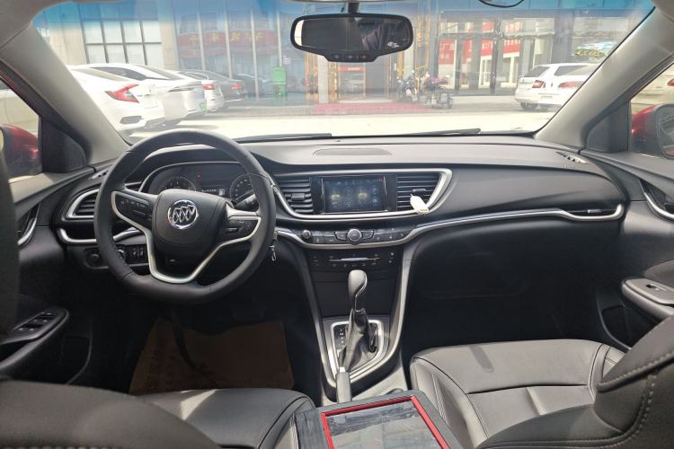 Used Buick GT 2019 18T Automatic Connected Elite Model China VI Standard Center Console