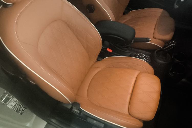 Used MINI 2022 2.0T COOPER S Artist Right Front Seat