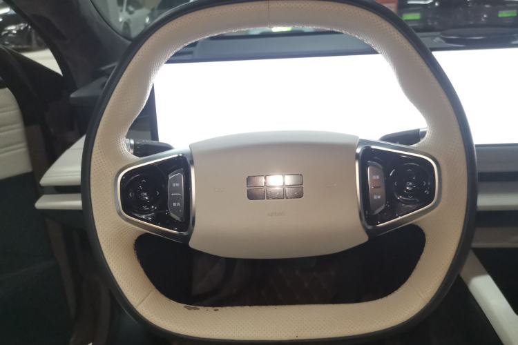 Used Geely Galaxy E8 2024 665 km Range Rear-Drive Starship Long-Range Version
