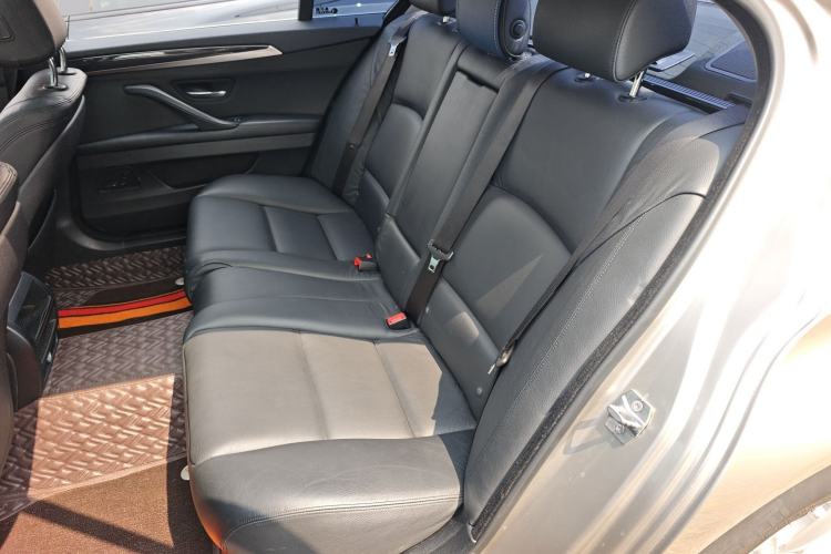 Used BMW 5 Series 2014 520Li Elegant Model
