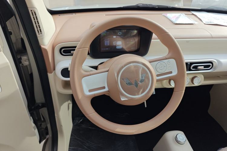 Used Wuling Hongguang MINIEV 2024 3rd Generation 215km Youth Edition