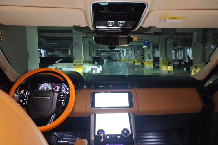 Used Land Rover Range Sport 2020 3.0 L6 HSE DYNAMIC Center Console