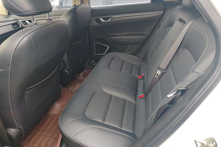 Used Geely Auto Emgrand GS 2016 Sport Edition 1.8L Automatic LingShang Model Left Rear Seat