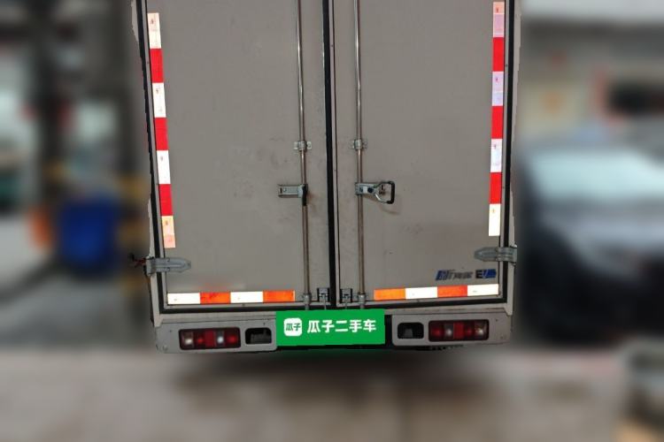 Used Jinbei New Dolphin EV 2023 Comfort-Style Van Corrugated Version 42.3 kWh
