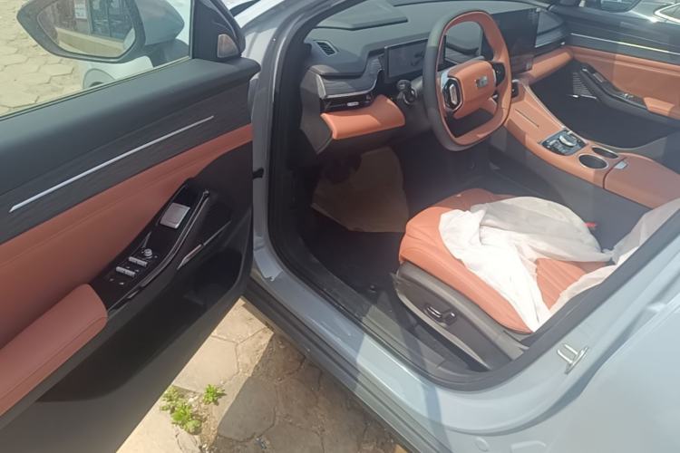 Used Geely Galaxy L6 2025 EM-i 140km Explorer+ Edition
